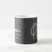 Moderne Typografie elegant Königin personalisiert Kaffeetasse (Mittel)