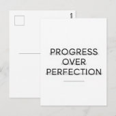 Moderne Typografie Fortschritt vor Perfektion Text Postkarte (Vorne/Hinten)