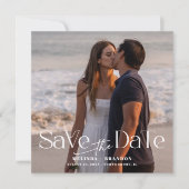 Moderne Typografie-Foto Hochzeit Einladung (Vorderseite)