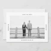 Moderne Typografie-Foto Hochzeit Save The Date (Vorderseite)