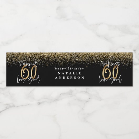 Moderne Typografie Gold Glitzer Chic 60. Geburtsta Wasserflaschenetikett (Einzelnes Label)