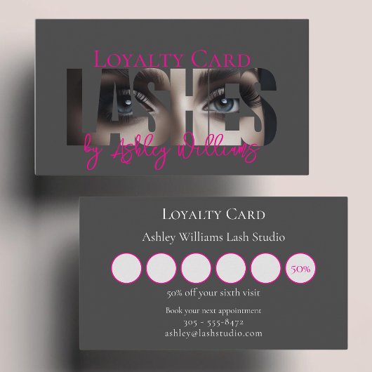 Moderne Typografie "LASHES by" lash artist Treuekarte