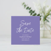 Moderne Typografie - Lila Perinwinkle Save The Date (Stehend Vorderseite)