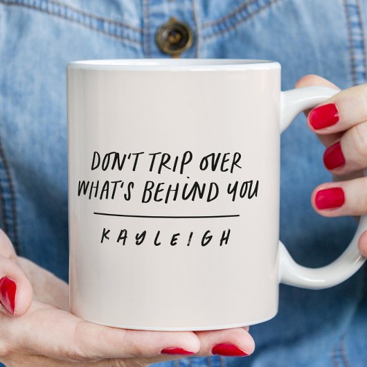 Moderne Typografie macht sich keine Sorgen, Schwar Tasse