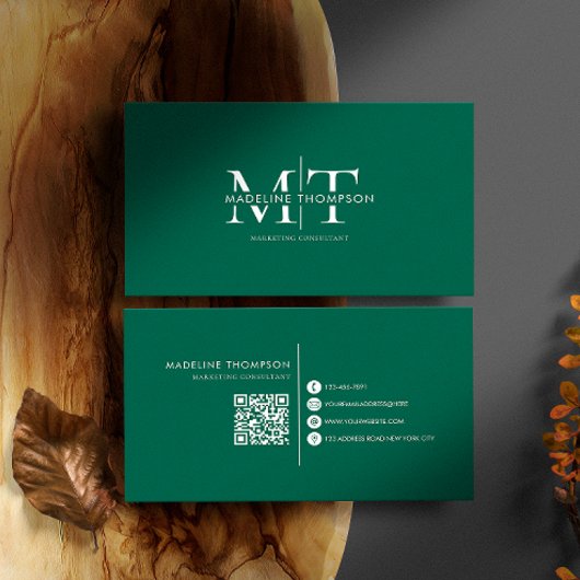 Moderne Typografie Monogram Emerald Green QR-Code Visitenkarte