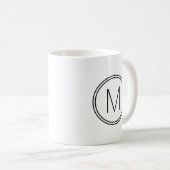 Moderne Typografie Monogramm Schwarz/Weiß Kaffeetasse (VorderseiteRechts)