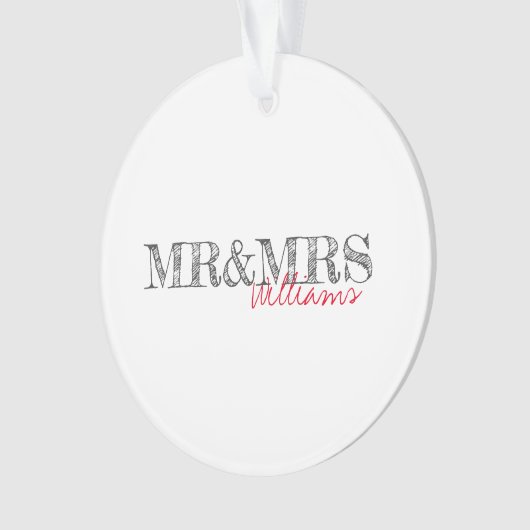 Moderne Typografie Mr.&Mrs. Name Wedding Date Ornament (Vorderseite)