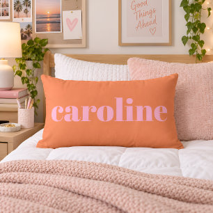 Moderne Typografie Personalisierter Name Pink Oran Lendenkissen