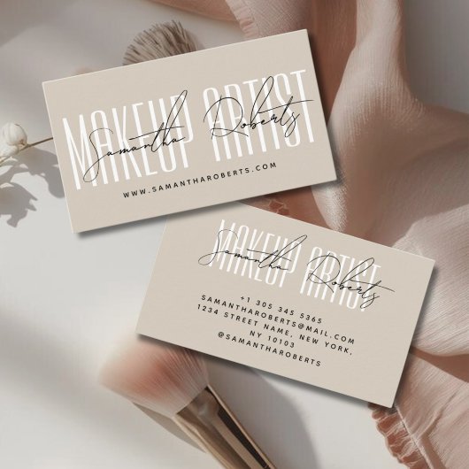 Moderne Typografie-Schrift beige Visitenkarte