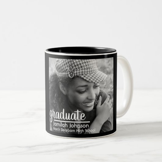 Moderne Typografie-Schwarz-weiße Klasse der Tasse (VorderseiteRechts)
