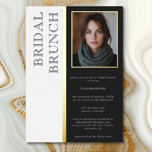 Moderne Typografie Schwarz-weißes Foto Bridal Brun Folieneinladung