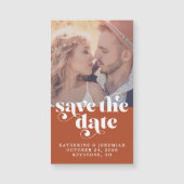 Moderne Typografie Terracotta-Foto Save the Date Magnetkarte (Vorderseite)