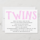 Moderne Typografie Twin Girls Babydusche Einladung (Vorderseite)