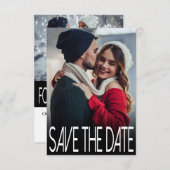 Moderne Typografie Zwei Foto Save the Date Karte (Vorne/Hinten)