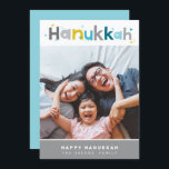 MODERNE TYPOGRAPHIE lustig buntes Foto Portrait Feiertagskarte<br><div class="desc">von kat massard >>> www.simplysweetPAPERIE.com << Ein super einfaches Foto-Urlaubskarte-Design, um die Saison mit Familie und Freunden zu feiern. Maximaler Platz, um Ihre schöne Familie zu zeigen! TIPS 1. Um das Foto zu verändern, drücken Sie den Knopf "Anpassen". 2. Sie können auch die Schriftart ändern, verschieben und mehr Text hinzufügen!...</div>