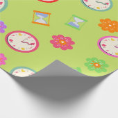 Moderne Uhren und Blume, grünes Party Geschenkpapier (Ecke)
