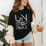 Moderne, unaufhaltsame Inspirationstypografie Tri-Blend Shirt<br><div class="desc">Dieses moderne Design enthält den Text "Unstoppable" in beliebter Typografie. #unstoppable #motivierend #motivate #inspirier #inspirational #typography #ermutigen #bestimmte #Entschlossenheit #EG #aim #office #work #school #Zuhause #fun #modern #trendy #cool #fashion #modischen #style #design</div>