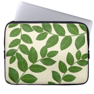 Moderne und elegante Lorbeerblätter auf Elfenbein Laptopschutzhülle