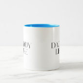 Moderne und klassische Typografie Daddy Life Zweifarbige Tasse (Mittel)