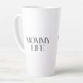 Moderne und klassische Typografie Mommy Life Milchtasse (Linke Ecke)