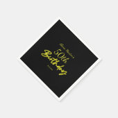 Moderne und minimale gelbe Typografie Black Birthd Serviette (Ecke)