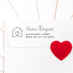 Moderne und Niedlich handgezeichnete Zuhause Name  Gummistempel<br><div class="desc">Diese niedlichen Zuhause-Briefmarke können leicht personalisiert werden, sodass Sie Rücksendeadresse mit Ihren eigenen Namen und Adresse benennen können. Dieses moderne Design zeigt Ihren Namen in handgeschriebener Kalligrafie und Ihre Adressdaten in einem modernen serifenlosen Schriftart. Auf der links Seite gibt es eine niedliche, von Hand gezeichnet Zuhause mit einem Herz in...</div>