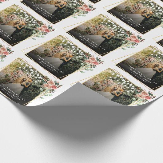 Moderne unsere ersten Weihnachten als Mr. & Mrs. F Geschenkpapier (Ecke)