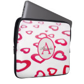 Moderne Valentinherzen mit Monogramm und Namen Laptopschutzhülle (Vorne Rechts)