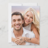 Moderne Vellum Overlay Foto Chic Monogram Wedding Einladung (Rückseite)