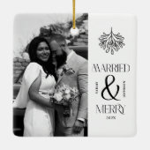 Moderne Verheiratete und fröhliche Weihnachtsferie Keramikornament (Rückseite)