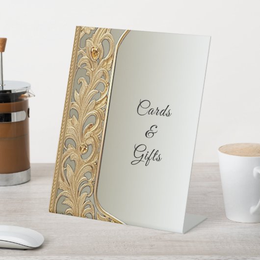 Moderne Verzierte Tabletop-Zeichen Sockelschild (In SItu)