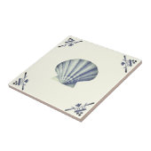Moderne Vintage Blue Sea-Muschel auf Elfenbein Fliese (Seite)