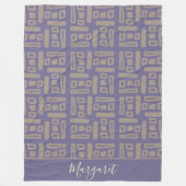 moderne violette braune personalisierte Namensmono Fleecedecke (Vorderseite)