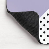Moderne violette geometrische Retro-Polka-Punktmus Mousepad (Ecke)