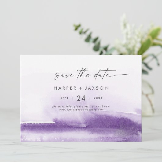 Moderne Wasserfarbe | Lila horizontal Save The Date (Stehend Vorderseite)