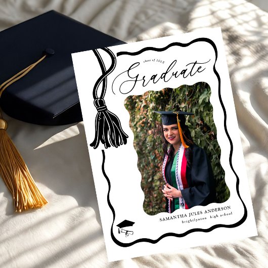 Moderne Wavy Script Foto Graduation Party Einladung