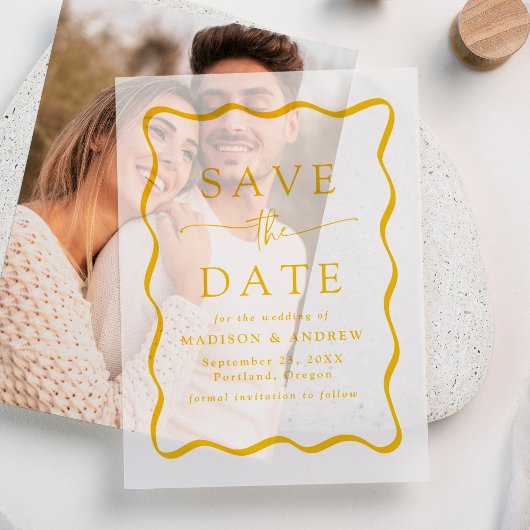 Moderne Wavy Yellow Frame Wedding Save the Date Pergament Einladungen