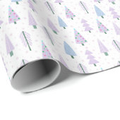 Moderne Weihnachtsbäume Lavender Blue Pattern Geschenkpapier (Rolleneckpunkt)