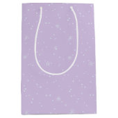 Moderne Weihnachtsbäume Snowflake Lavender White Mittlere Geschenktüte (Vorderseite)