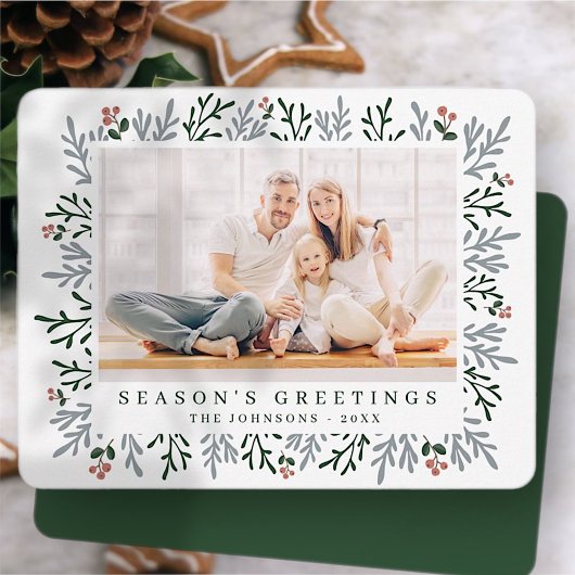 Moderne Weihnachtsfolien und Berries Botanisch Feiertagskarte