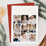 Moderne Weihnachtszeit 9 FotoCollage Folien Feiertagskarte<br><div class="desc">Moderne Weihnachtskarte mit "Frohe Weihnachten",  die oben im Design in trendiger Goldfolie mit weißem Hintergrund dargestellt ist. Eine Foto-Collage von 9 Fotos wird unten in einem Rasterlayout angezeigt. Personalisieren Sie die Multi-Foto Weihnachtskarte mit Ihrem Familiennamen. Die Folienkarte kehrt um,  um einen Rosthintergrund mit subtilen weißen Punkten (Schnee) anzuzeigen.</div>
