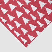 Moderne weiße Bäume auf Rotweihnachtsmuster Seidenpapier (Ausschnitt)