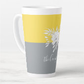 Moderne weiße Blüte Personalisiert in Colorblock Milchtasse (Linke Ecke)