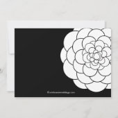 Moderne weiße Dahlie-Blüten-BlumenBrautparty Einladung (Rückseite)