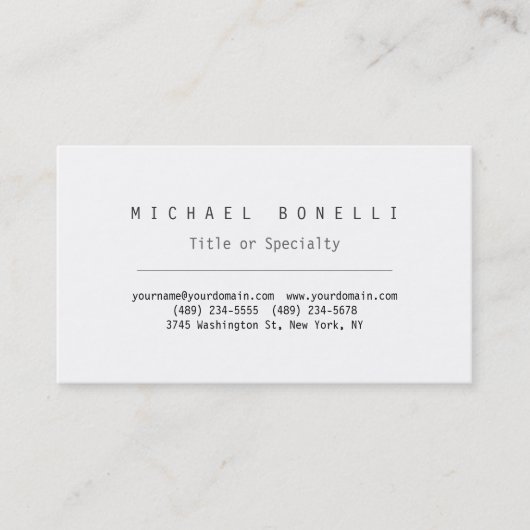 Moderne weiße, einfache, stilvolle Visitenkarte (Vorderseite)