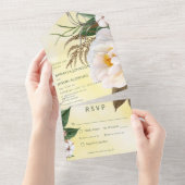 Moderne weiße Peonys floral am gelben Abendessen All In One Einladung (Abreißen)