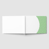 Moderne, weiße Polka Punkte auf hellgrün Gästebuch (Voll)