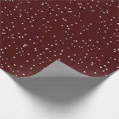 Moderne, weiße Punkte auf der Marone Geschenkpapier (Ecke)