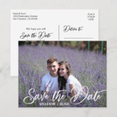 Moderne weiße Script-Hochzeit SPEICHERN DAS DATUM Ankündigungspostkarte (Vorne/Hinten)
