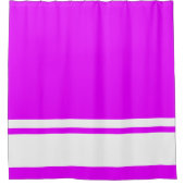 Moderne weiße Streifen auf hellrosa Duschvorhang (Vorderseite)